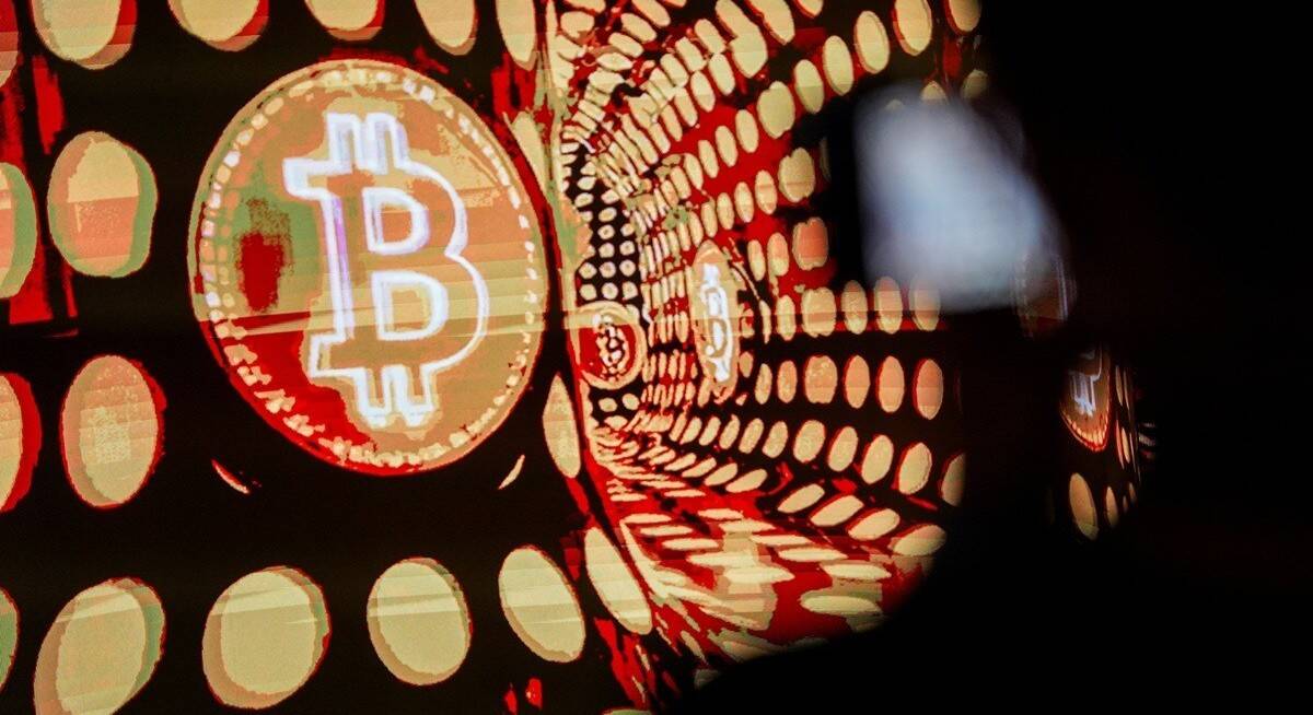 Bitcoin di Jalur Minyak Global, Ancaman Serius XRP?