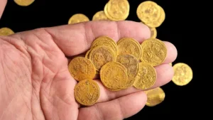Rekomendasi Investasi Emas Paling Menguntungkan untuk Pemula