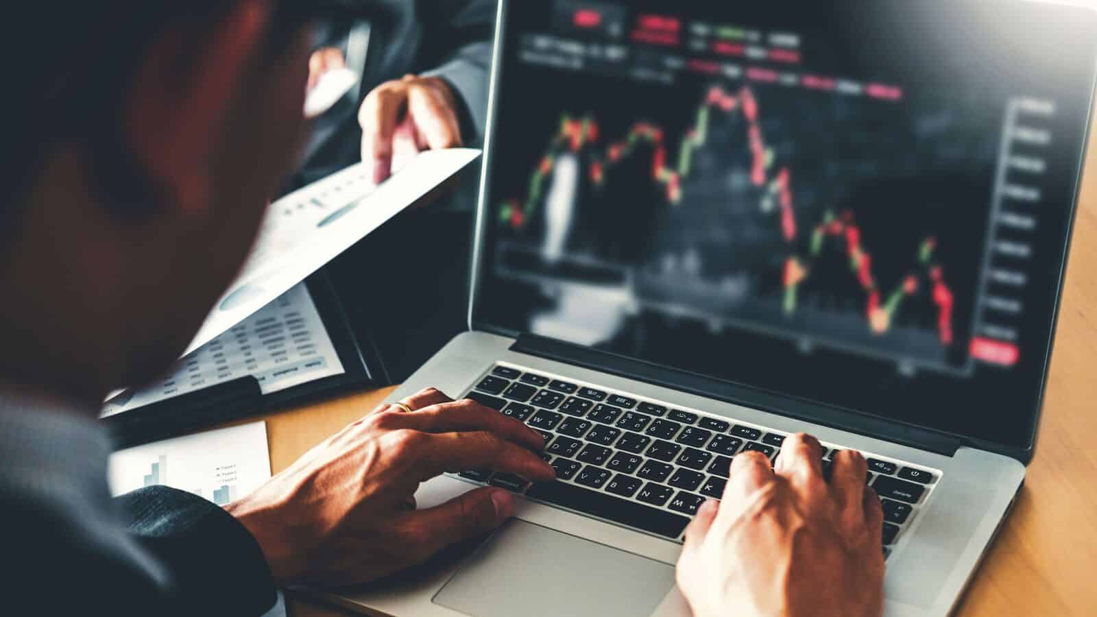 10 Penyebab Trading Halt yang Wajib Dipahami Investor