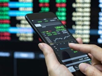 Panduan Social Trading: Cara Kerja, Keuntungan, dan Risikonya